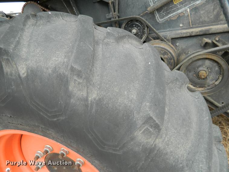 image for item J5007 Gleaner F2 combine