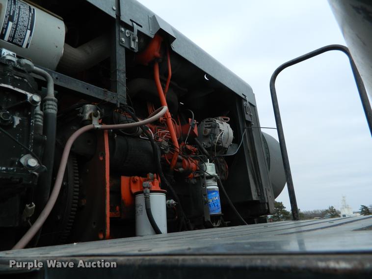 image for item J5007 Gleaner F2 combine