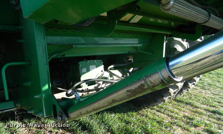 image for item J5009 2001 John Deere 9650 STS combine
