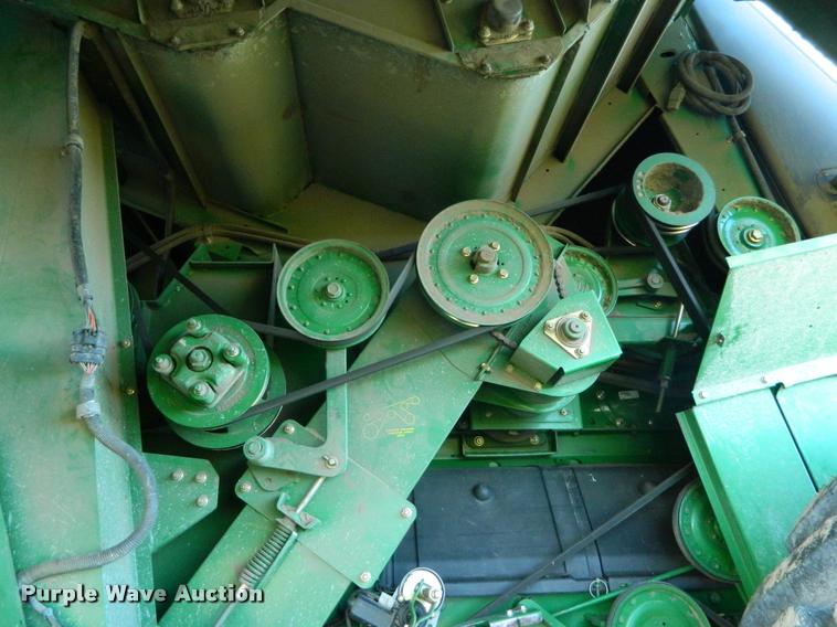 image for item J5009 2001 John Deere 9650 STS combine