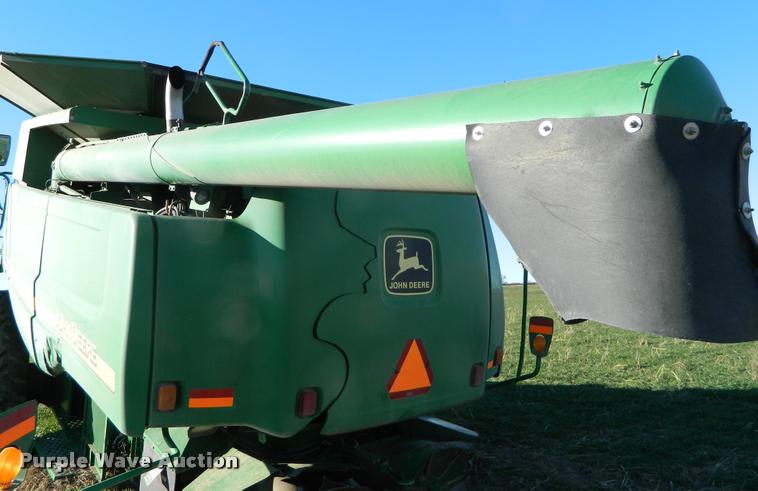 image for item J5009 2001 John Deere 9650 STS combine