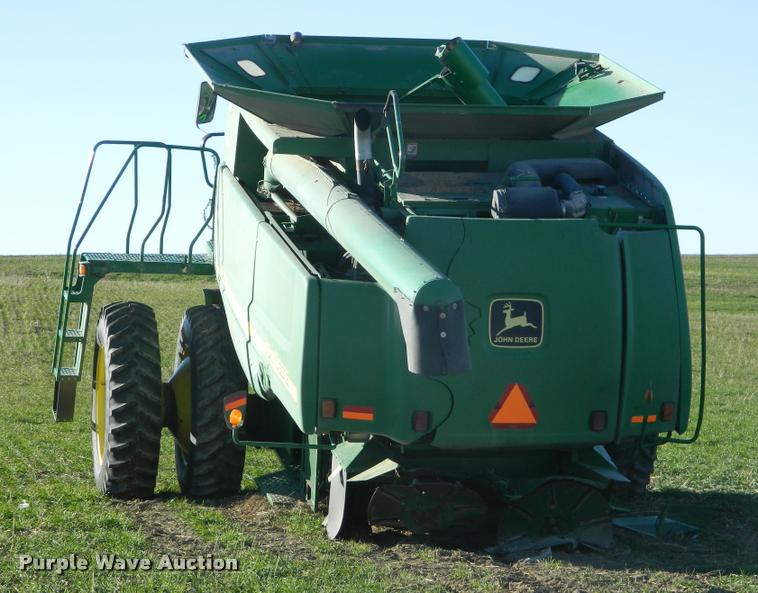 image for item J5009 2001 John Deere 9650 STS combine