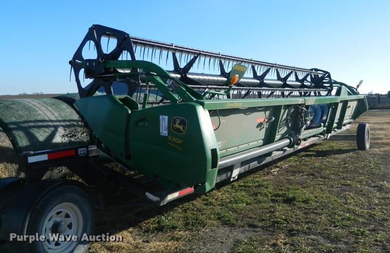 image for item J5024 2007 John Deere 630F Hydraflex flex head