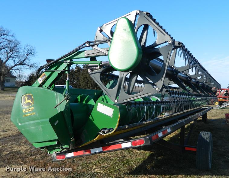 image for item J5024 2007 John Deere 630F Hydraflex flex head