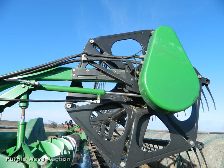 image for item J5024 2007 John Deere 630F Hydraflex flex head