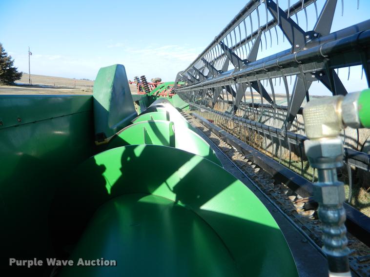 image for item J5024 2007 John Deere 630F Hydraflex flex head