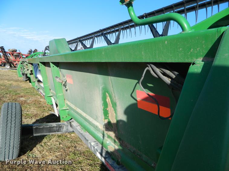 image for item J5024 2007 John Deere 630F Hydraflex flex head