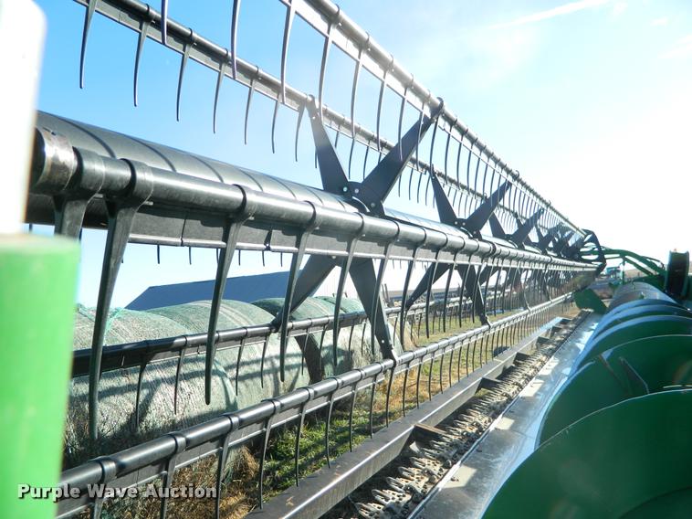 image for item J5024 2007 John Deere 630F Hydraflex flex head