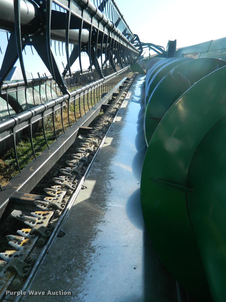 image for item J5024 2007 John Deere 630F Hydraflex flex head