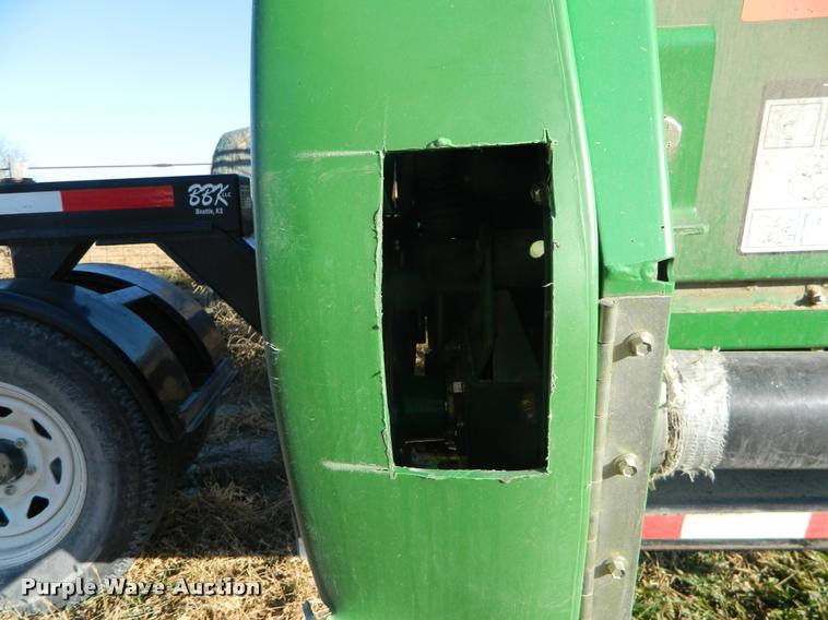 image for item J5024 2007 John Deere 630F Hydraflex flex head