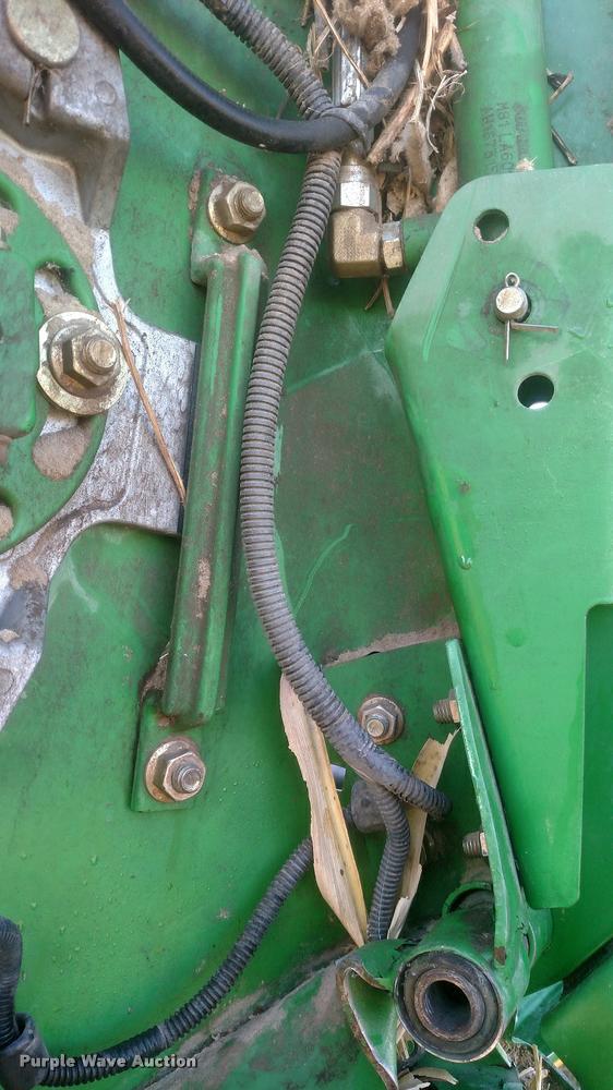 image for item J5024 2007 John Deere 630F Hydraflex flex head