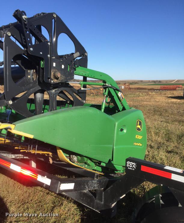 image for item J5024 2007 John Deere 630F Hydraflex flex head