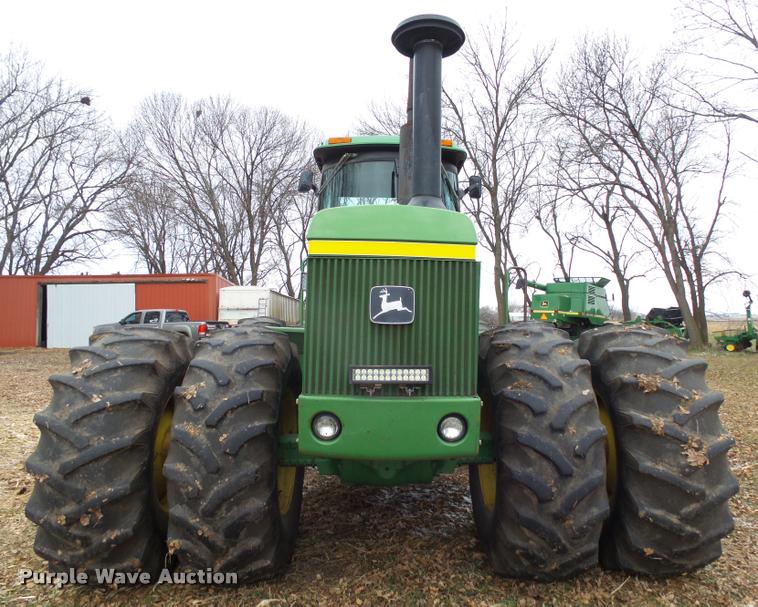 image for item J5462 1976 John Deere 8630 4WD tractor