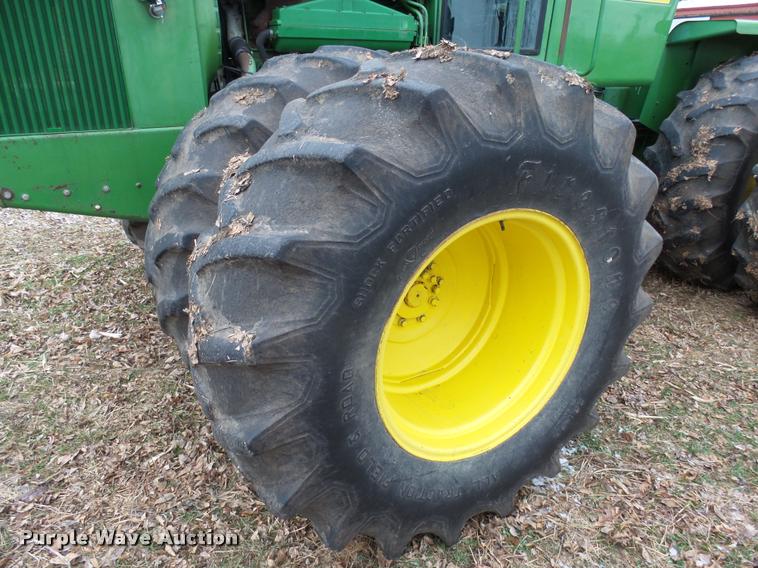 image for item J5462 1976 John Deere 8630 4WD tractor