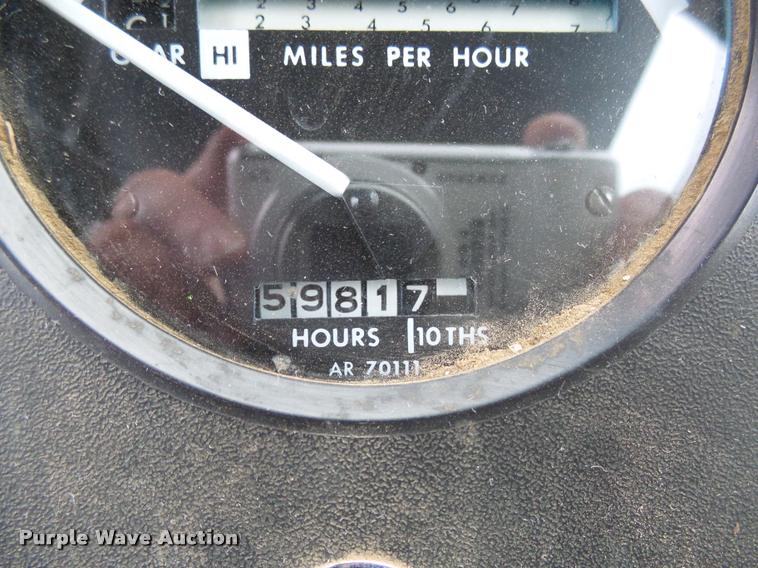 image for item J5462 1976 John Deere 8630 4WD tractor