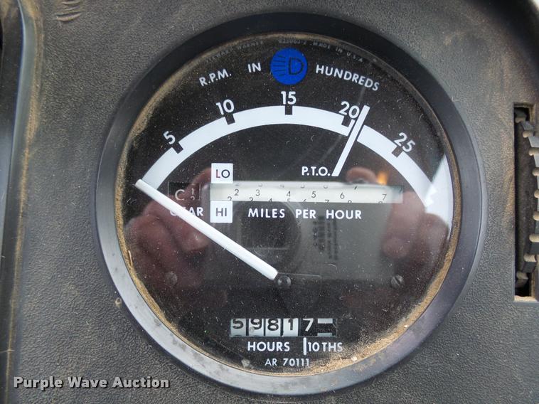 image for item J5462 1976 John Deere 8630 4WD tractor