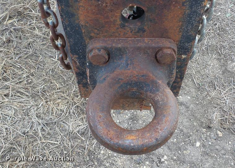 image for item J5723 1983 Jantz HDLF12 combine trailer