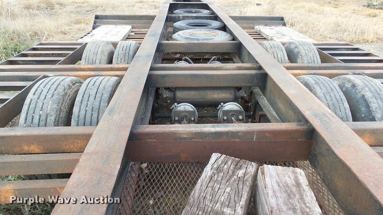 image for item J5723 1983 Jantz HDLF12 combine trailer