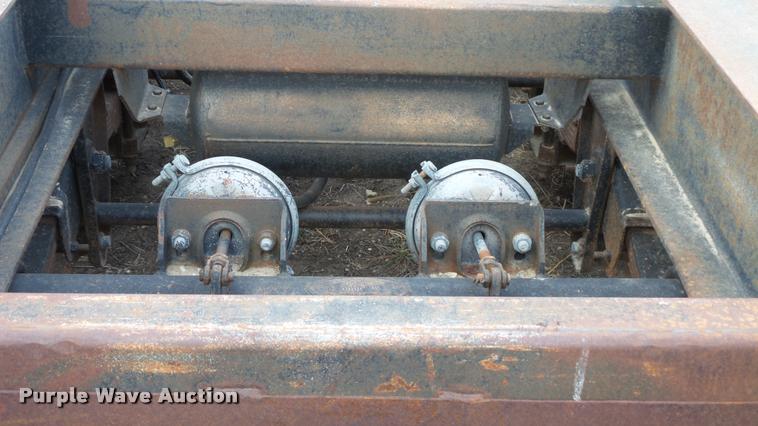 image for item J5723 1983 Jantz HDLF12 combine trailer