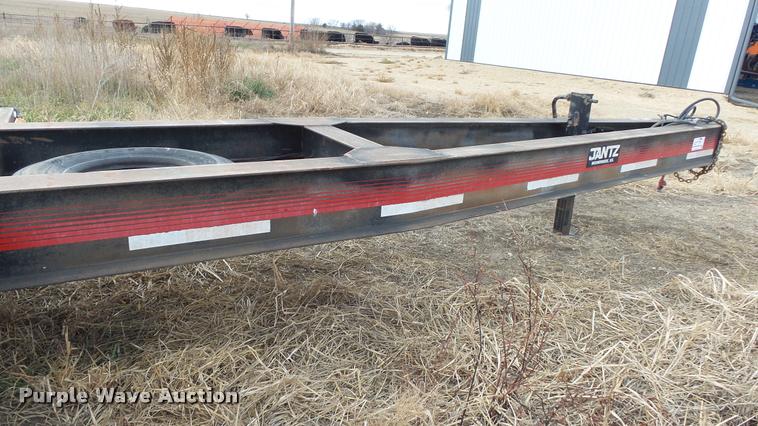 image for item J5723 1983 Jantz HDLF12 combine trailer