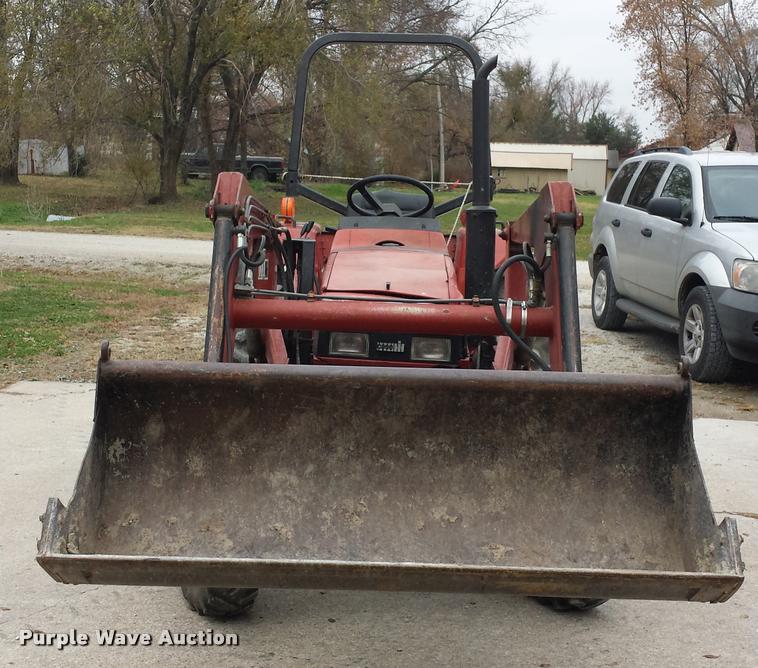 image for item J5740 1987 Case IH 275 MFWD tractor
