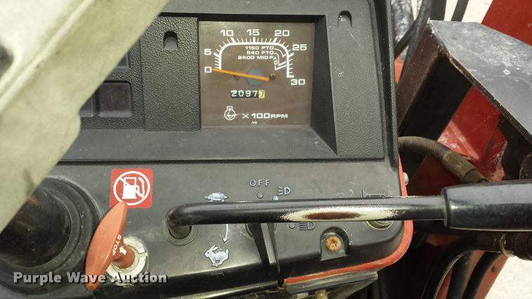 image for item J5740 1987 Case IH 275 MFWD tractor