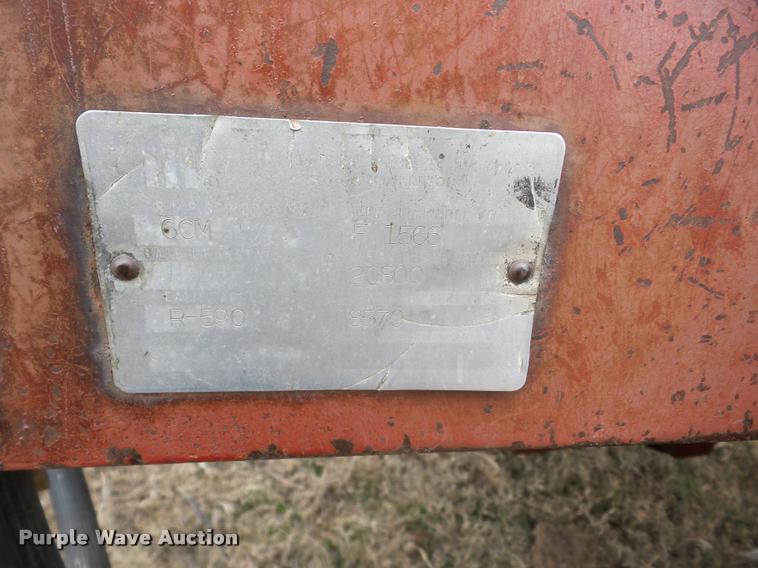 image for item J8673 1975 International Farmall 1566 Tractor