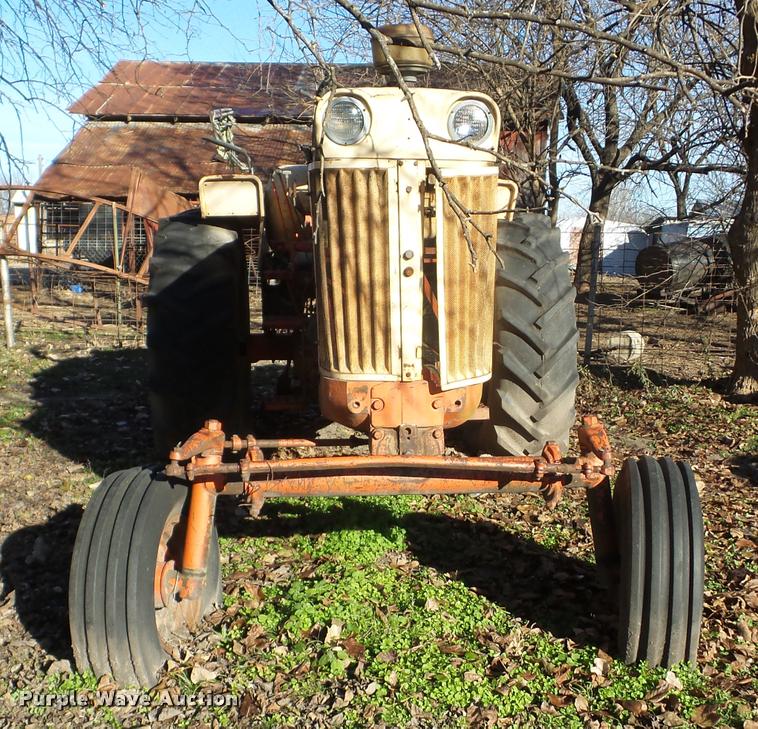 image for item J8674 1965 Case 941 tractor