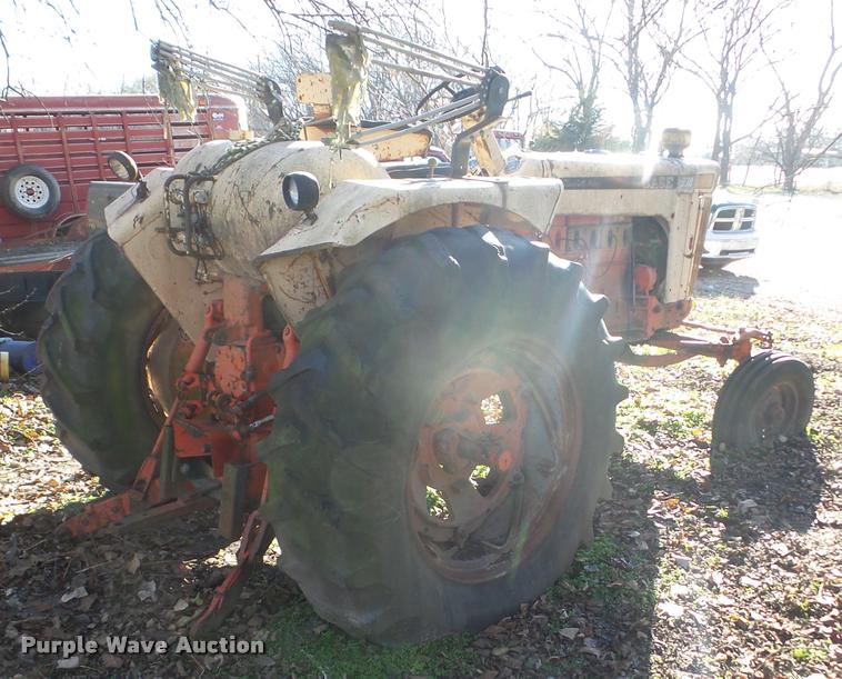 image for item J8674 1965 Case 941 tractor