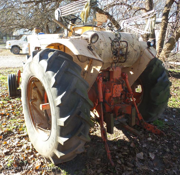 image for item J8674 1965 Case 941 tractor