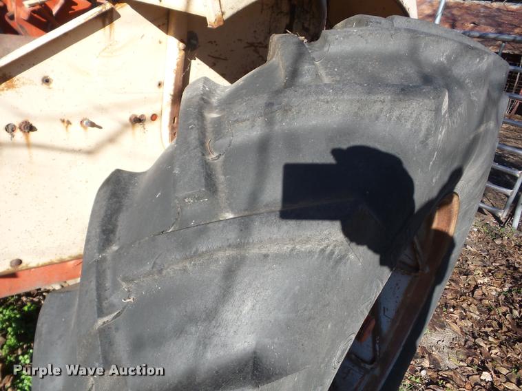 image for item J8674 1965 Case 941 tractor