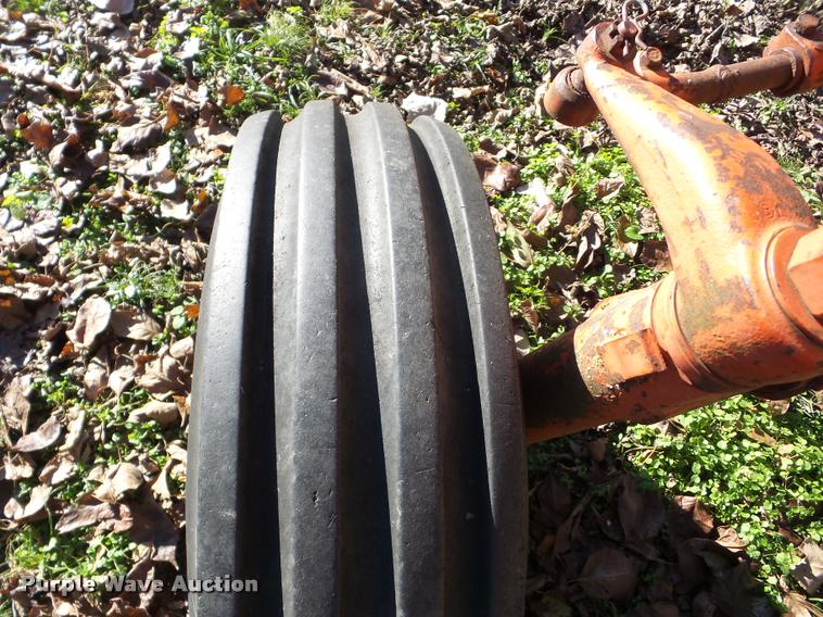 image for item J8674 1965 Case 941 tractor