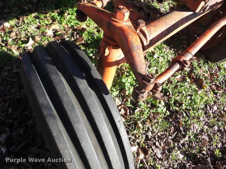 image for item J8674 1965 Case 941 tractor