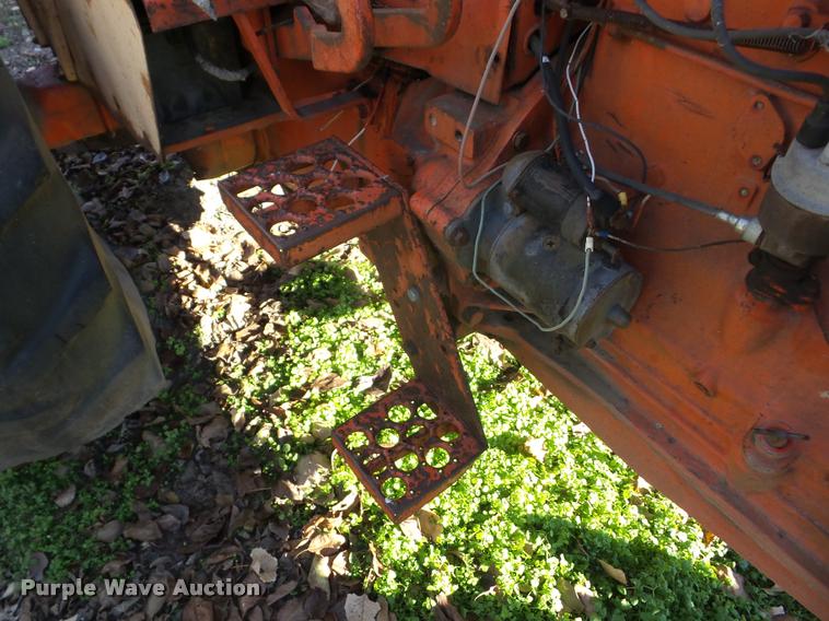 image for item J8674 1965 Case 941 tractor