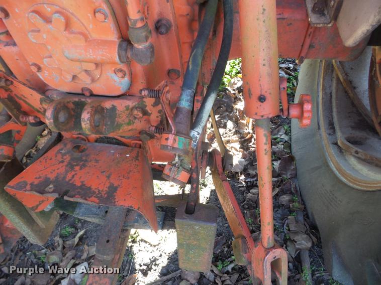 image for item J8674 1965 Case 941 tractor