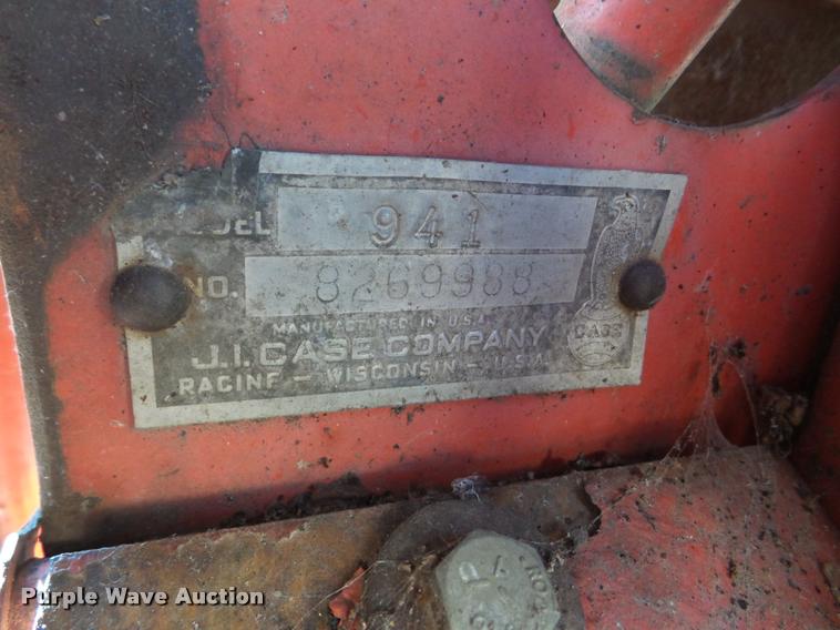image for item J8674 1965 Case 941 tractor