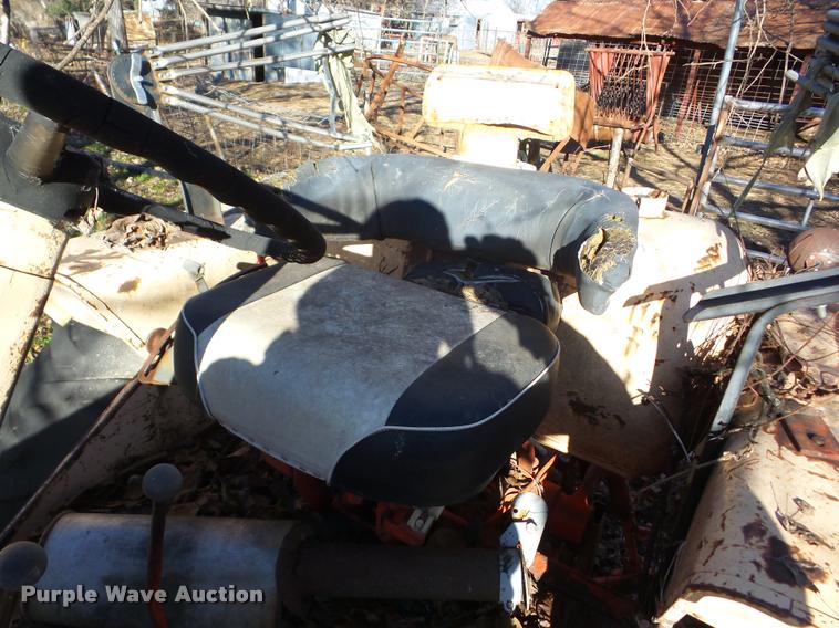 image for item J8674 1965 Case 941 tractor