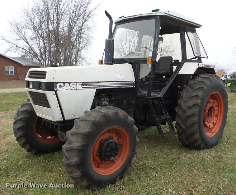 image for item J8682 1984 Case IH 1594 MFWD tractor
