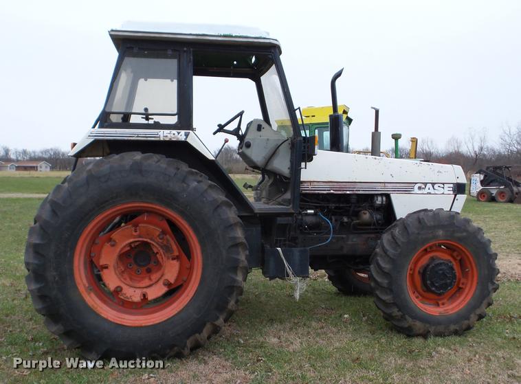image for item J8682 1984 Case IH 1594 MFWD tractor