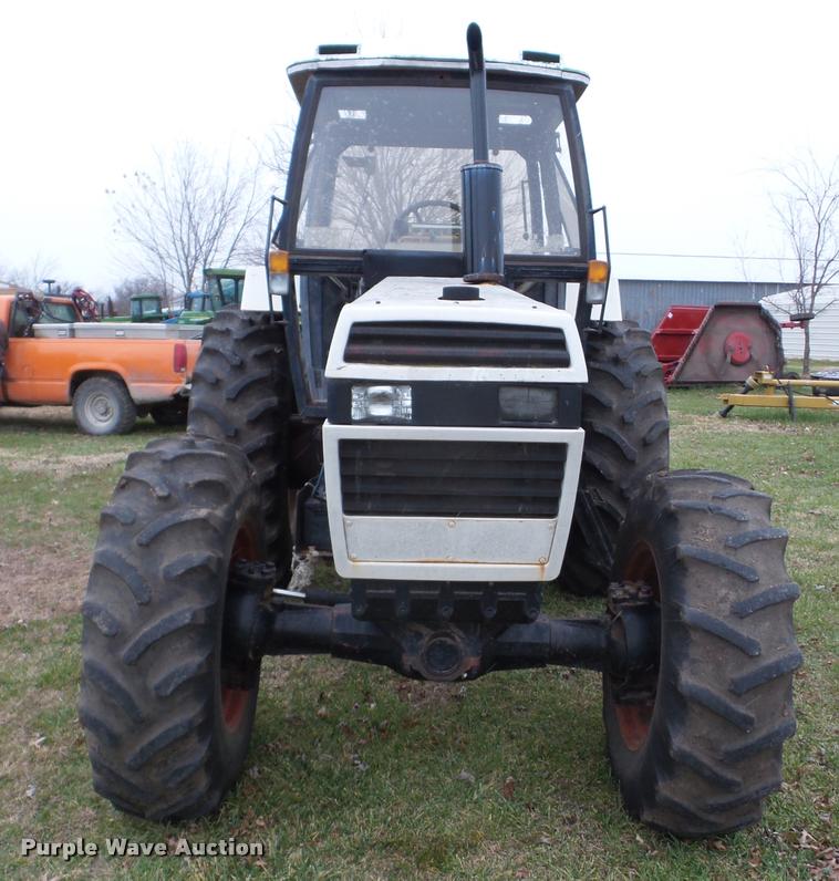 image for item J8682 1984 Case IH 1594 MFWD tractor