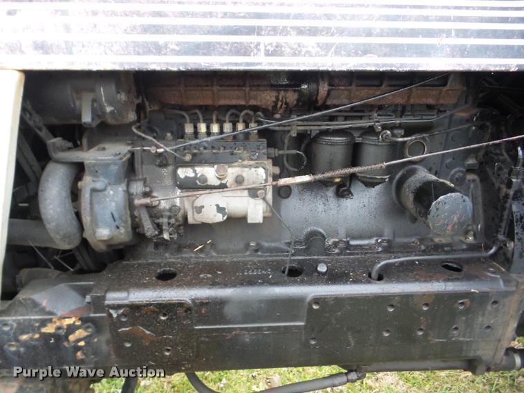 image for item J8682 1984 Case IH 1594 MFWD tractor