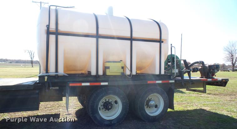 image for item J8685 1990 Kenworth T600 tank truck