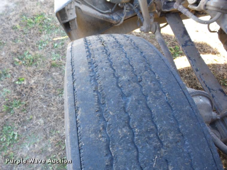 image for item J8685 1990 Kenworth T600 tank truck