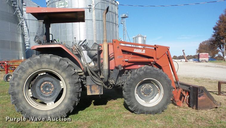 image for item J8687 1997 Case IH MX110 HFWD tractor