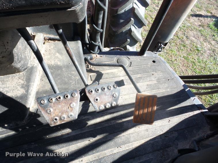 image for item J8687 1997 Case IH MX110 HFWD tractor