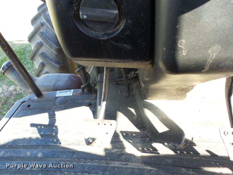 image for item J8687 1997 Case IH MX110 HFWD tractor