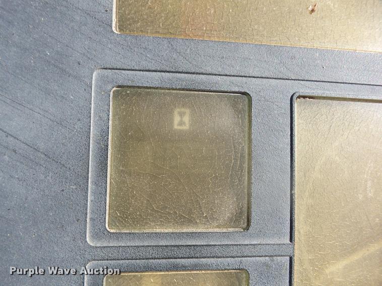 image for item J8687 1997 Case IH MX110 HFWD tractor