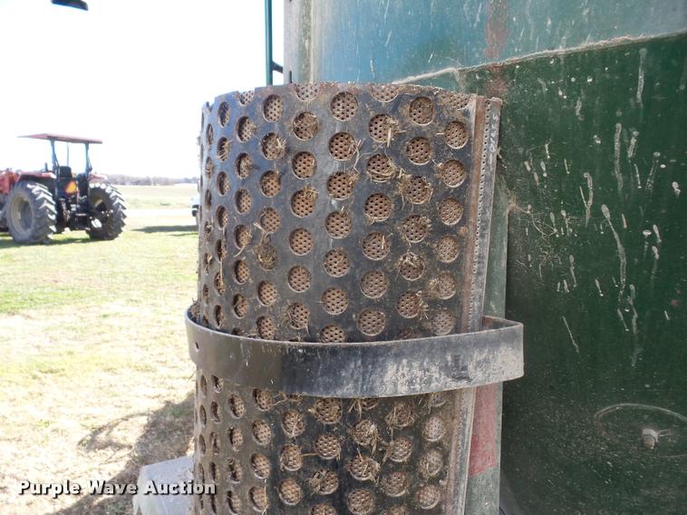 image for item J8688 Art's Way 5165 mixer/grinder