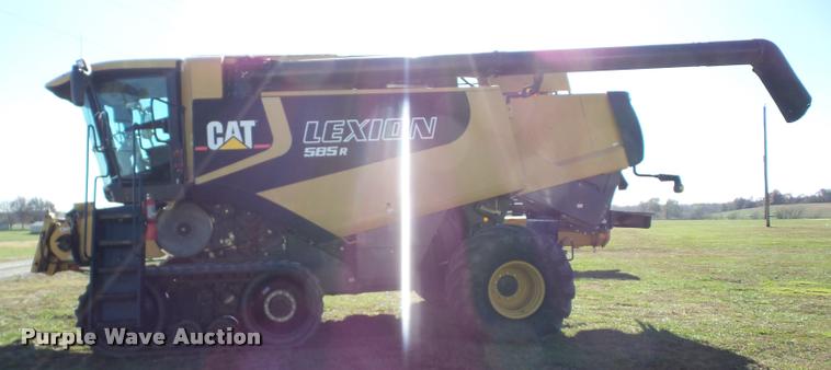 image for item J8689 2006 Lexion 585R RWA combine