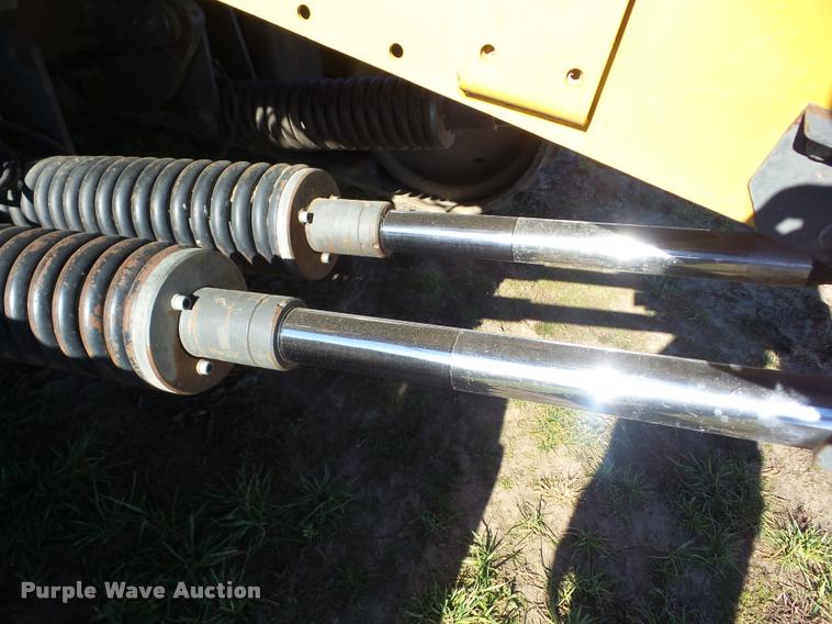 image for item J8689 2006 Lexion 585R RWA combine